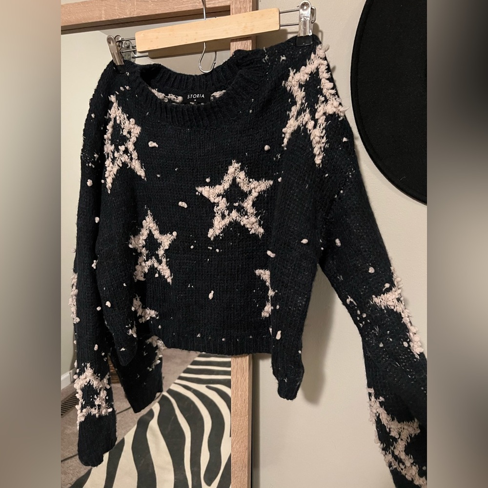 Blue sweater - Picture 2 of 5